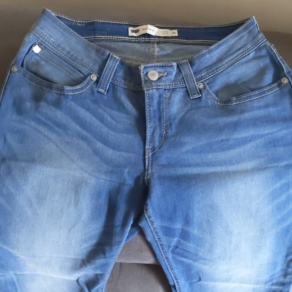 Levi's Jeans - Picture 4 of 8